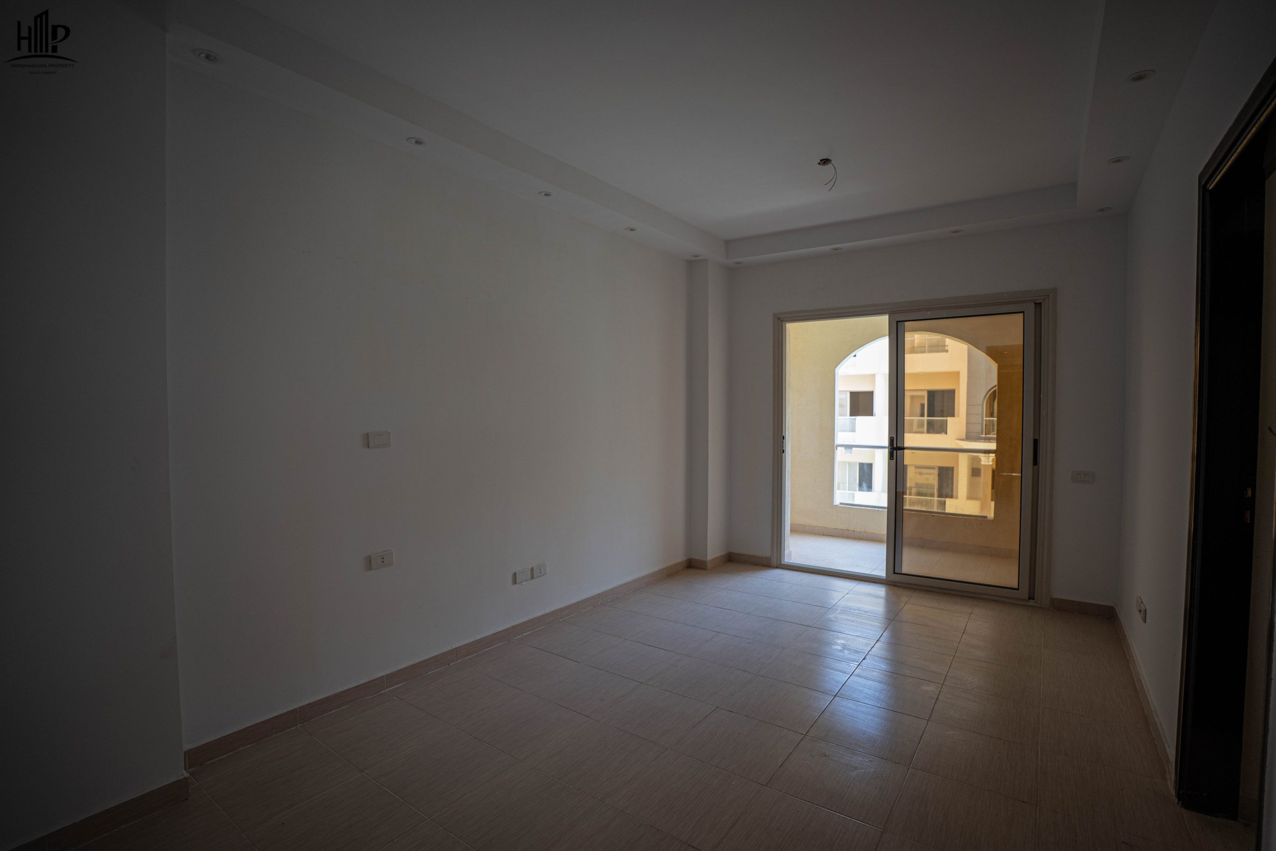 Florenza Khamsin image 8