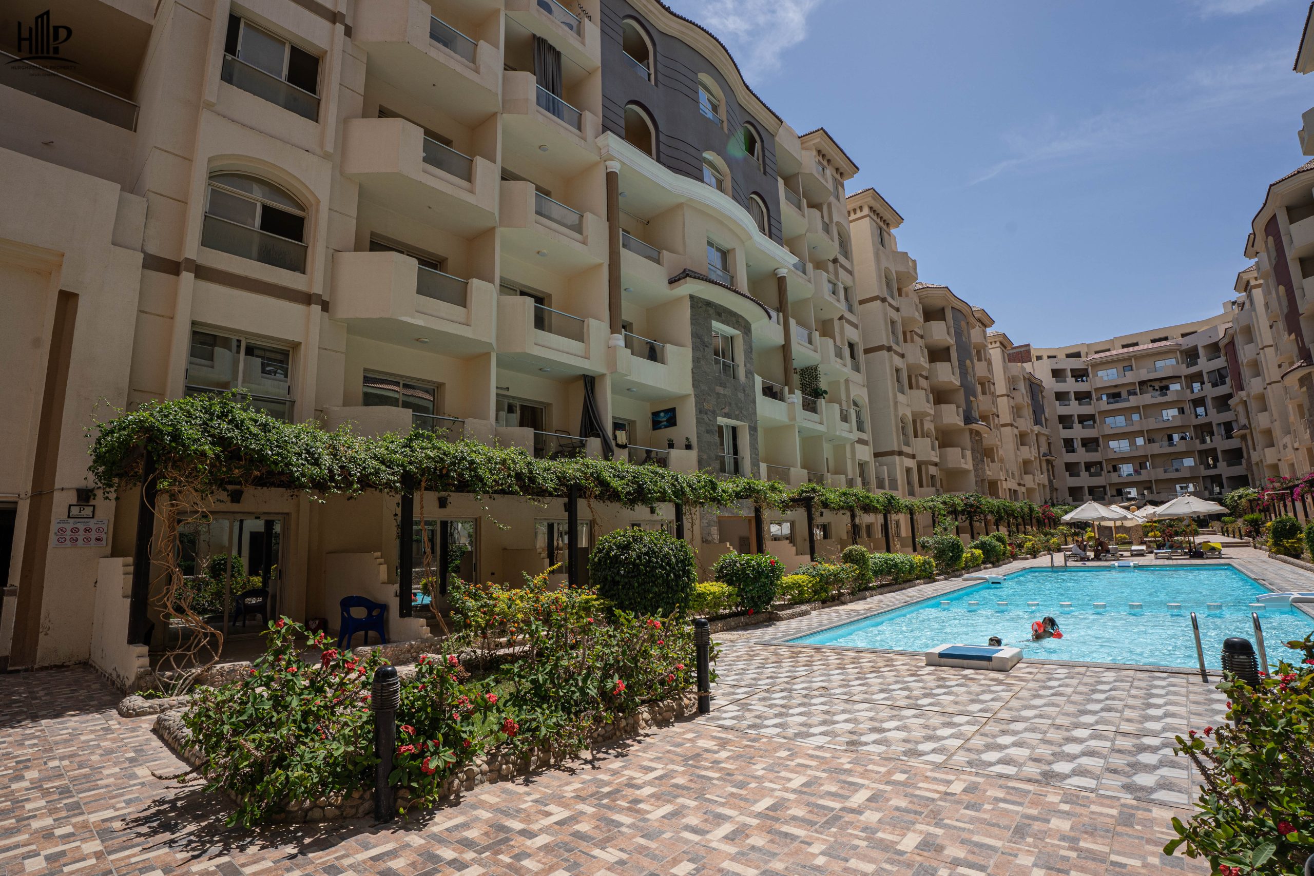 Florenza Khamsin image 9